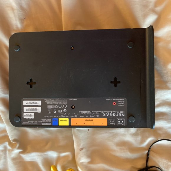 NETGEAR WNDR3700v3 N600 Dual Band Gigabit Router - Untested, As-Is - Picture 3 of 4